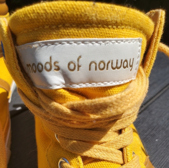 Moods of Norway Sneakers (high tops) - Picture 2 of 5